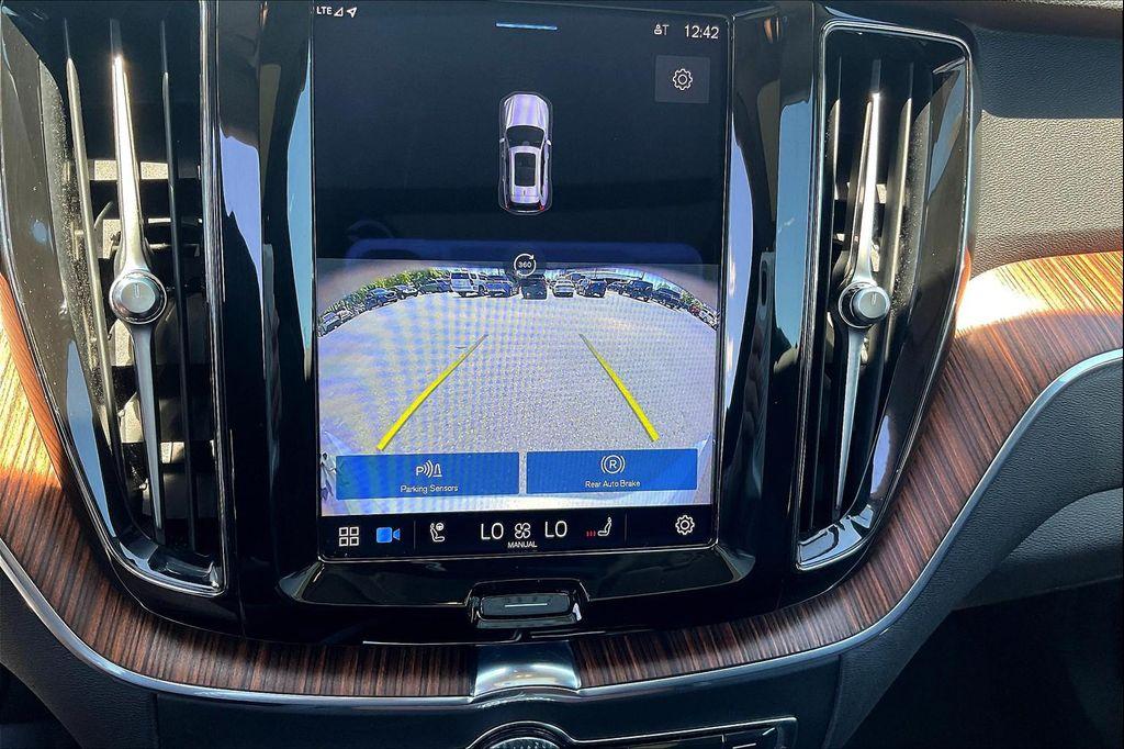 used 2023 Volvo XC60 Recharge Plug-In Hybrid car, priced at $32,570