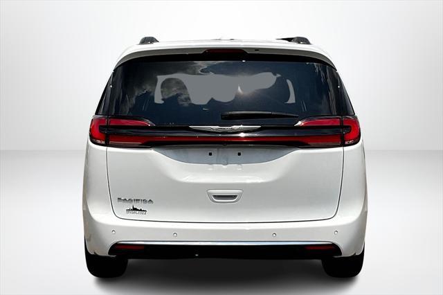 used 2022 Chrysler Pacifica car, priced at $22,400