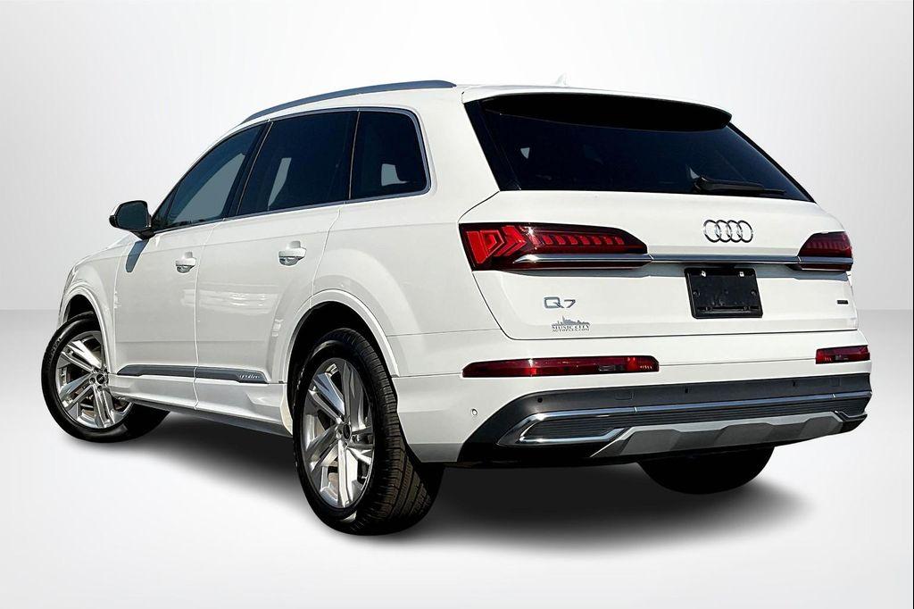 used 2023 Audi Q7 car, priced at $35,819