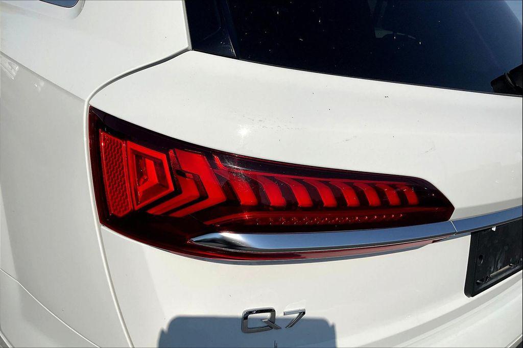 used 2023 Audi Q7 car, priced at $35,819