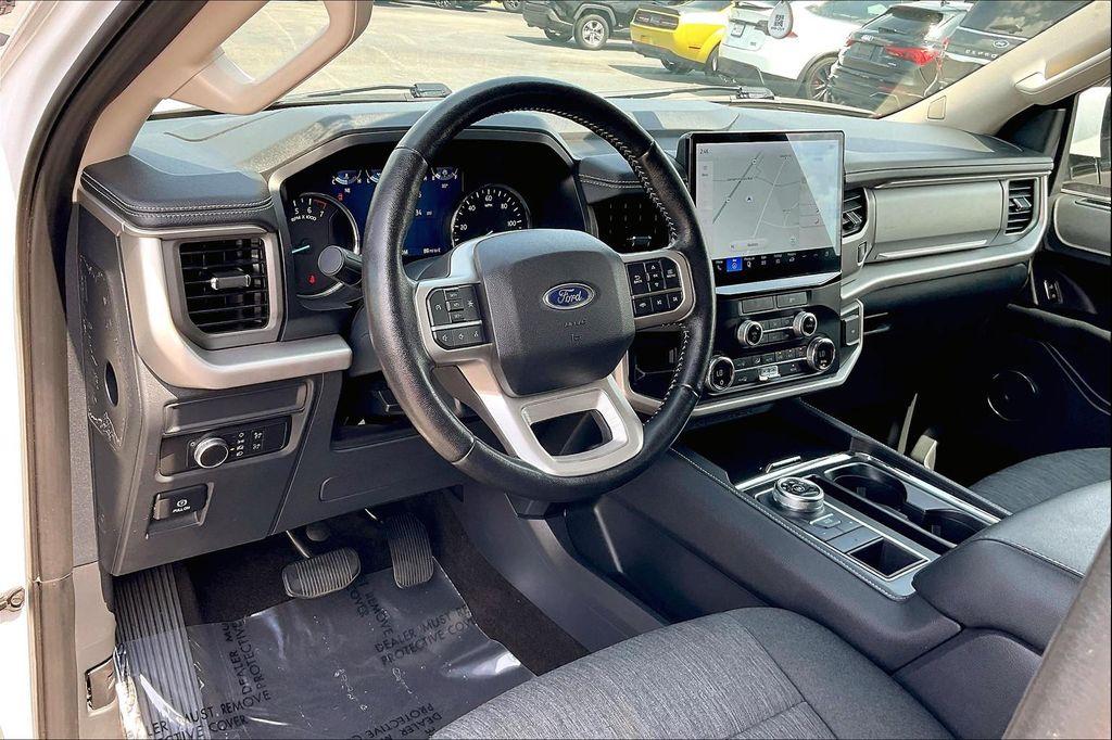 used 2022 Ford Expedition car, priced at $38,978