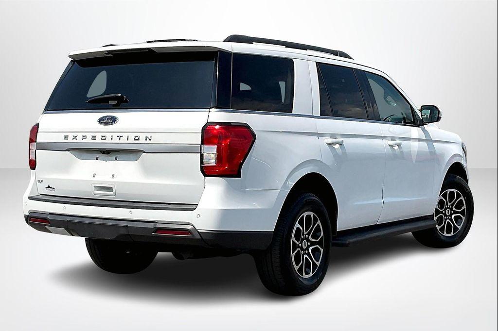 used 2022 Ford Expedition car, priced at $38,978