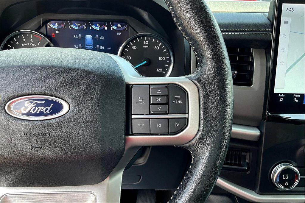 used 2022 Ford Expedition car, priced at $38,978