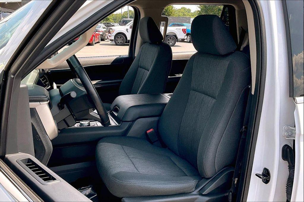 used 2022 Ford Expedition car, priced at $38,978