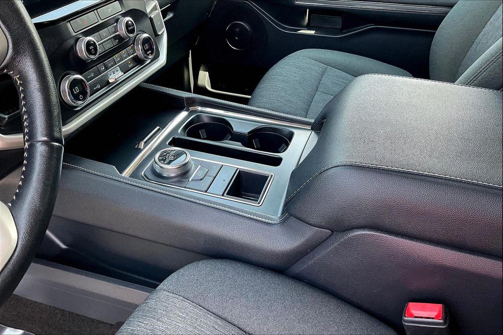 used 2022 Ford Expedition car, priced at $38,978