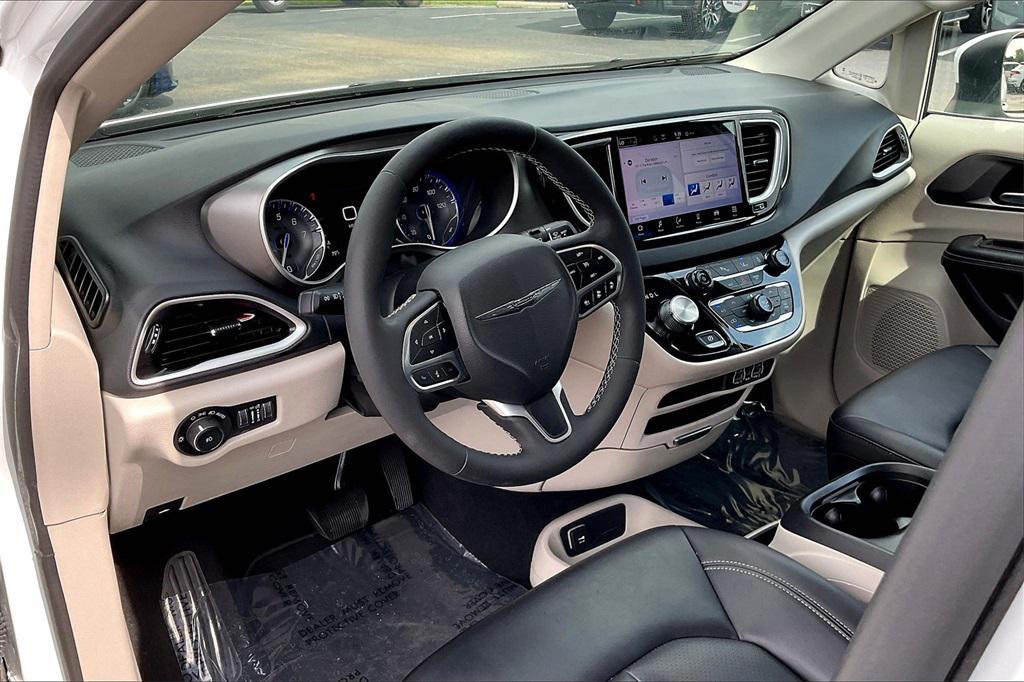 used 2023 Chrysler Pacifica car, priced at $21,789