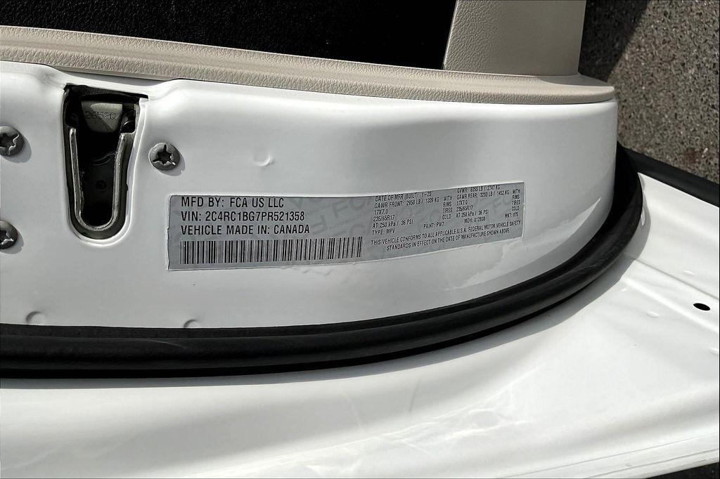 used 2023 Chrysler Pacifica car, priced at $20,938