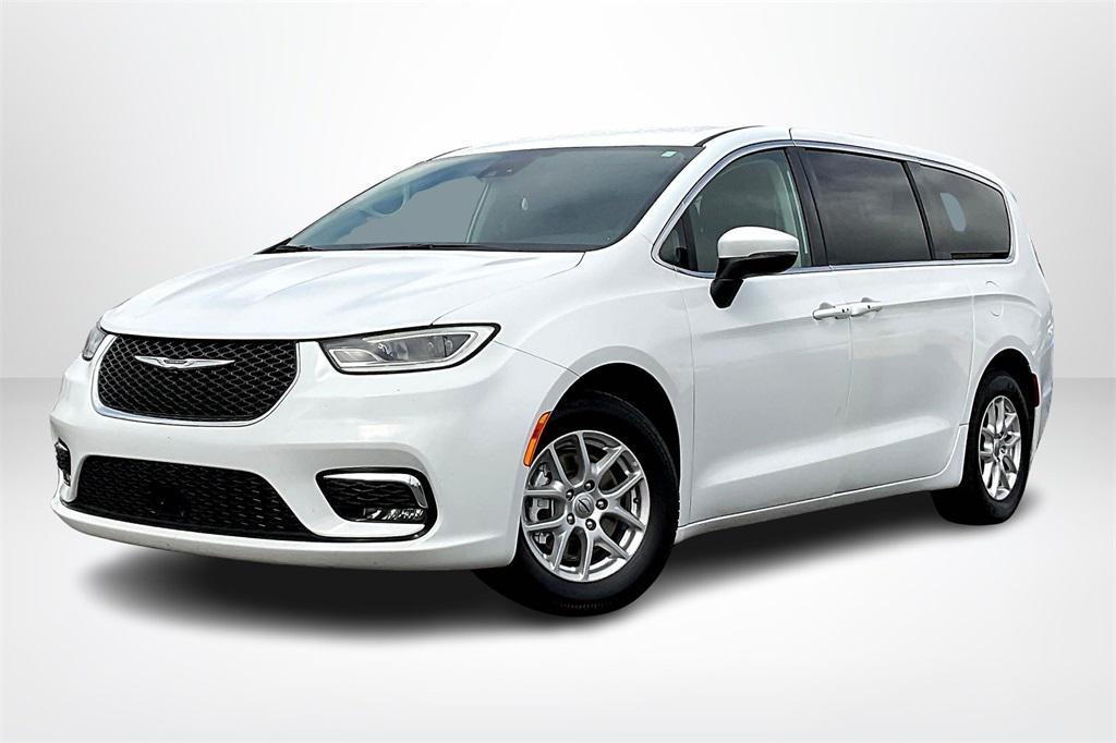 used 2023 Chrysler Pacifica car, priced at $21,789