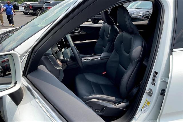used 2022 Volvo XC60 Recharge Plug-In Hybrid car, priced at $32,385