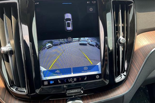 used 2022 Volvo XC60 Recharge Plug-In Hybrid car, priced at $32,385