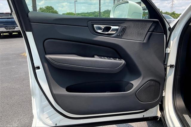 used 2022 Volvo XC60 Recharge Plug-In Hybrid car, priced at $32,385
