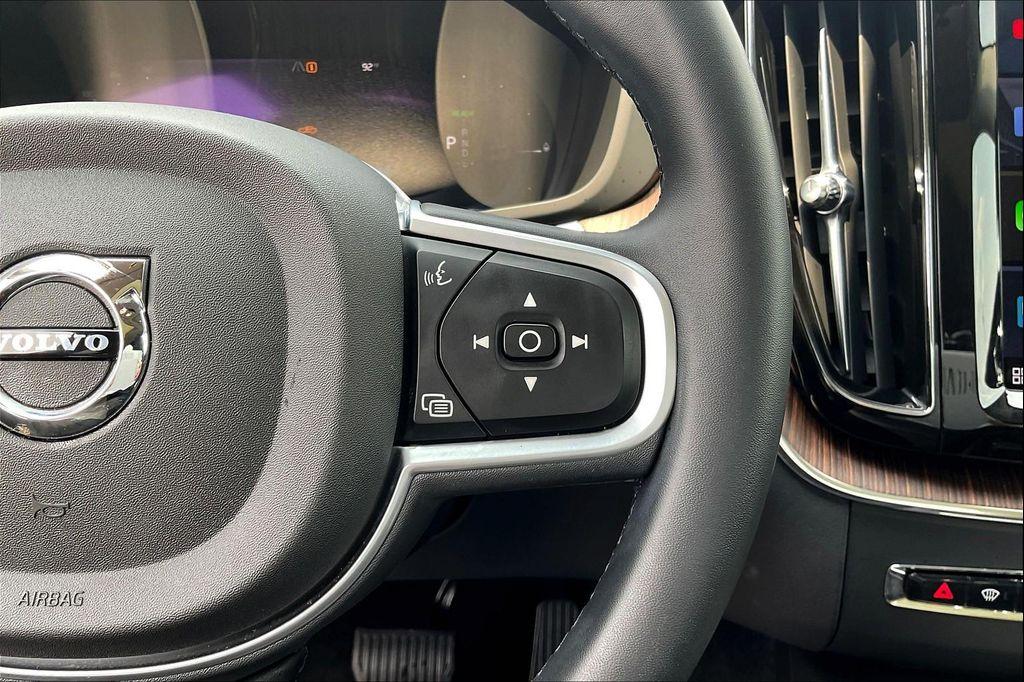 used 2022 Volvo XC60 Recharge Plug-In Hybrid car, priced at $27,424