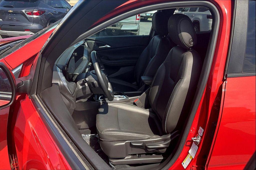 used 2024 Buick Encore GX car, priced at $21,901
