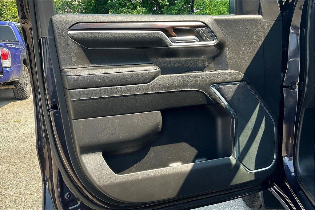used 2024 GMC Sierra 1500 car, priced at $41,986