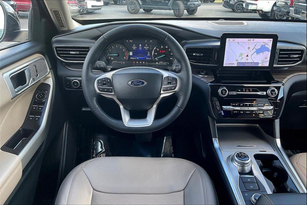 used 2024 Ford Explorer car, priced at $32,082