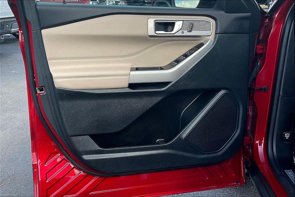 used 2024 Ford Explorer car, priced at $32,082