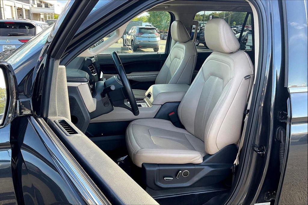 used 2023 Ford Expedition Max car, priced at $36,729