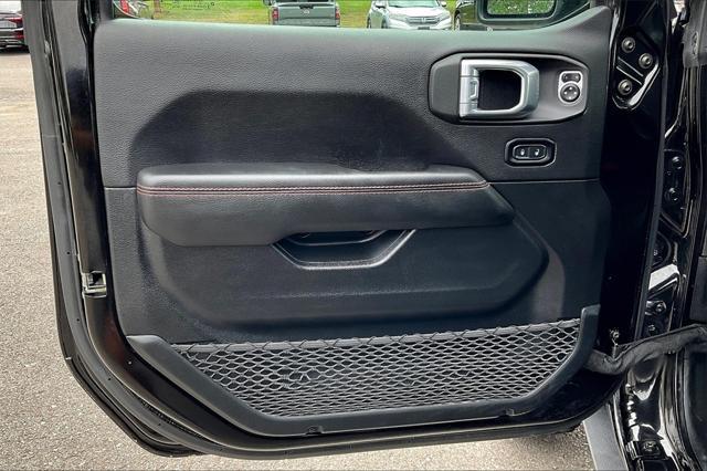 used 2021 Jeep Gladiator car, priced at $33,960