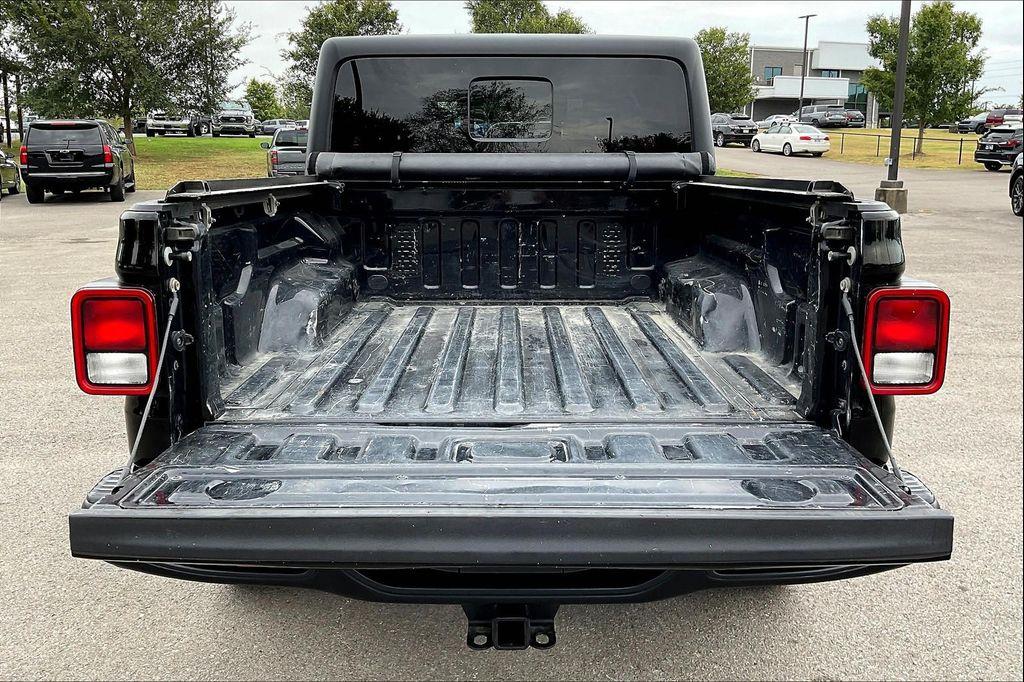 used 2021 Jeep Gladiator car, priced at $28,995