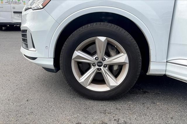 used 2024 Audi Q7 car, priced at $45,489