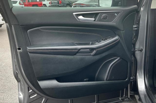 used 2023 Ford Edge car