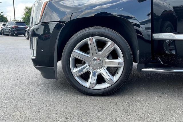 used 2018 Cadillac Escalade ESV car, priced at $27,850