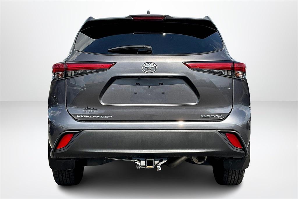 used 2021 Toyota Highlander car, priced at $30,422