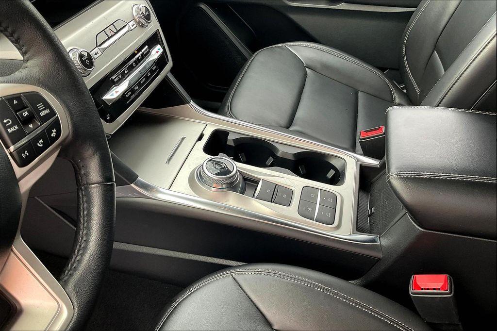 used 2024 Ford Explorer car, priced at $28,089