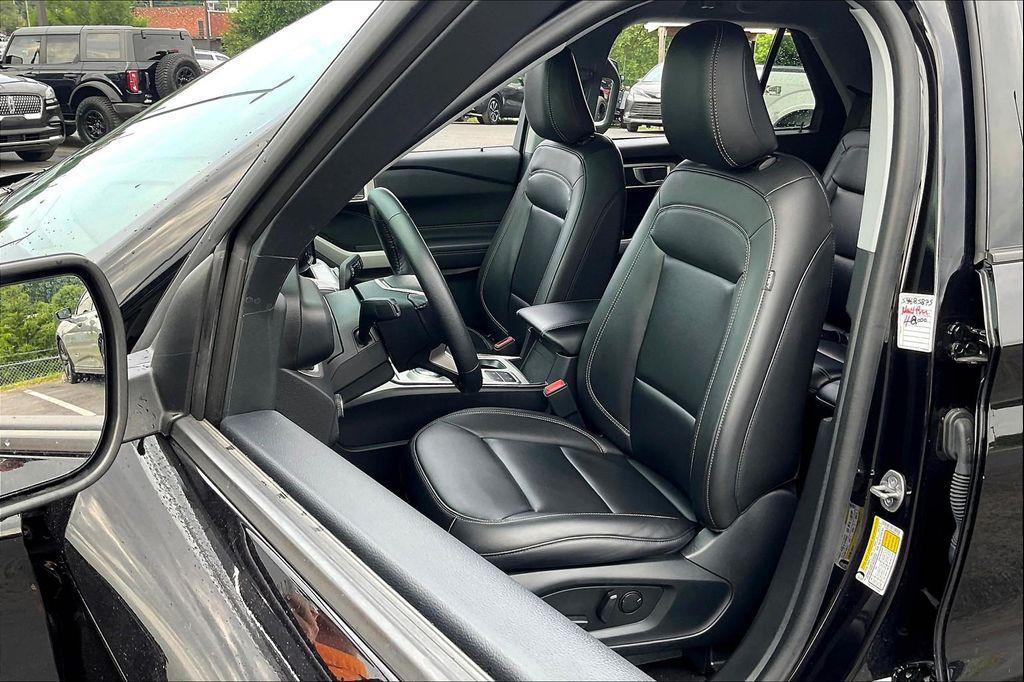 used 2024 Ford Explorer car, priced at $28,089