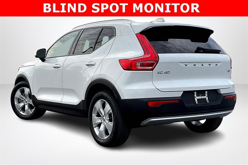 used 2021 Volvo XC40 car, priced at $23,559