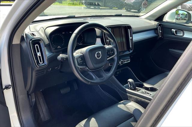 used 2021 Volvo XC40 car