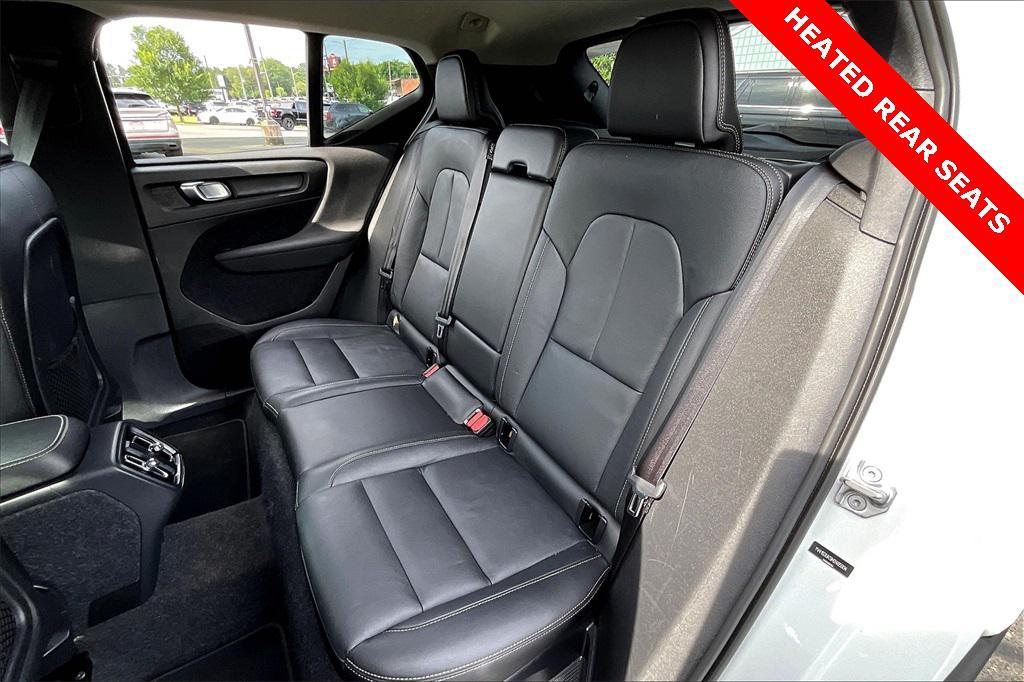 used 2021 Volvo XC40 car, priced at $23,559