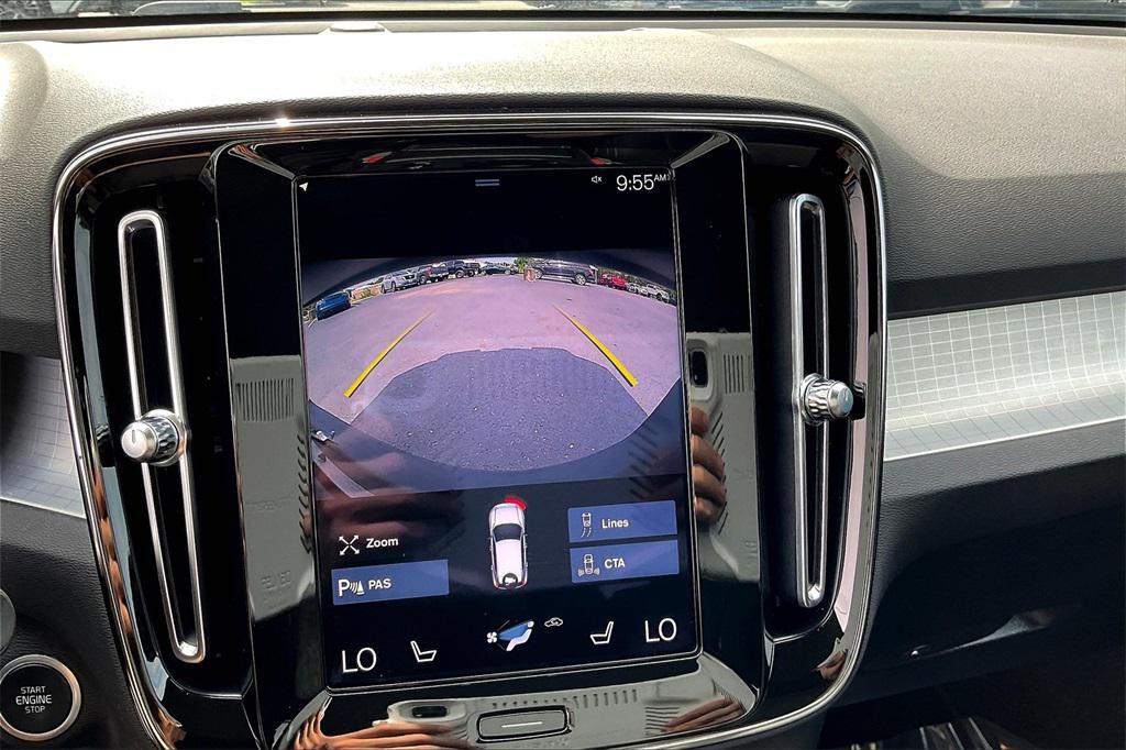 used 2021 Volvo XC40 car, priced at $23,559