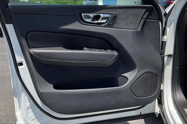 used 2023 Volvo XC60 car, priced at $31,360
