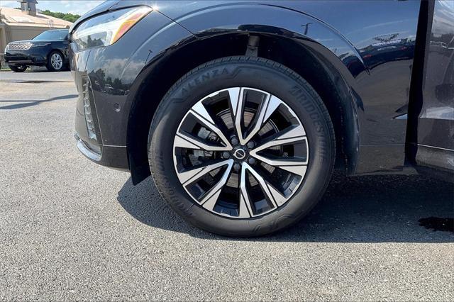 used 2023 Volvo XC60 car, priced at $31,487