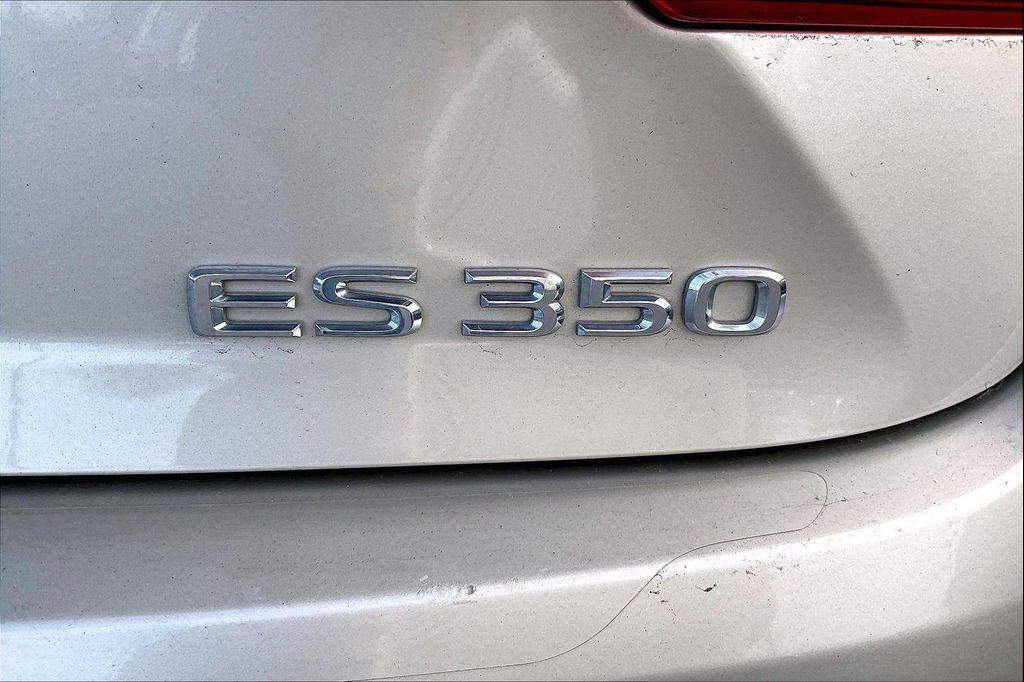 used 2018 Lexus ES 350 car, priced at $26,210