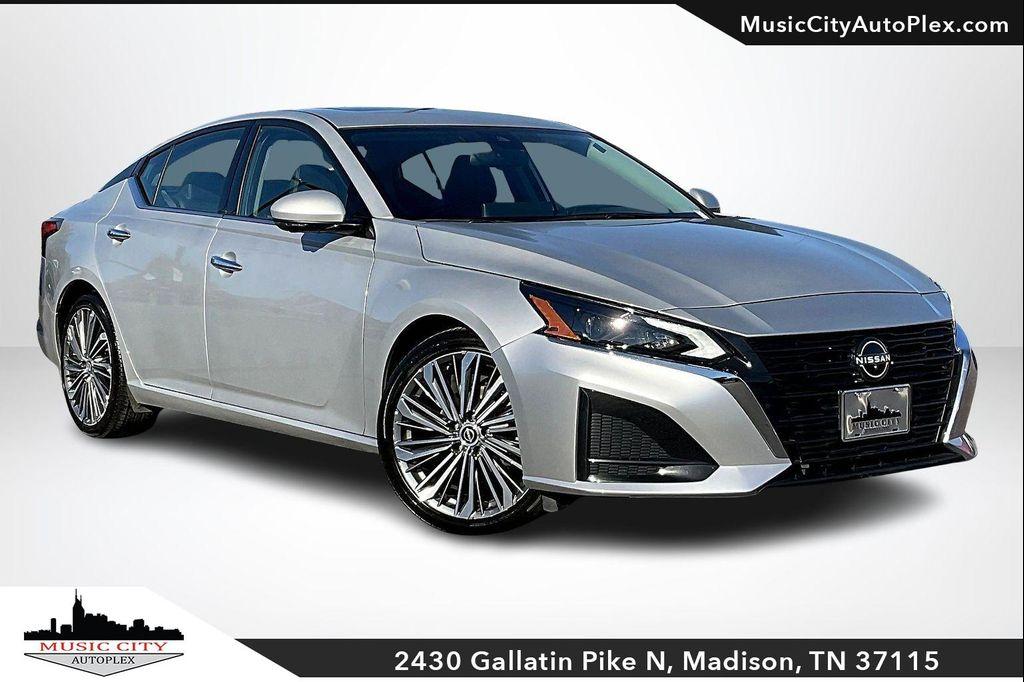 used 2023 Nissan Altima car, priced at $23,625