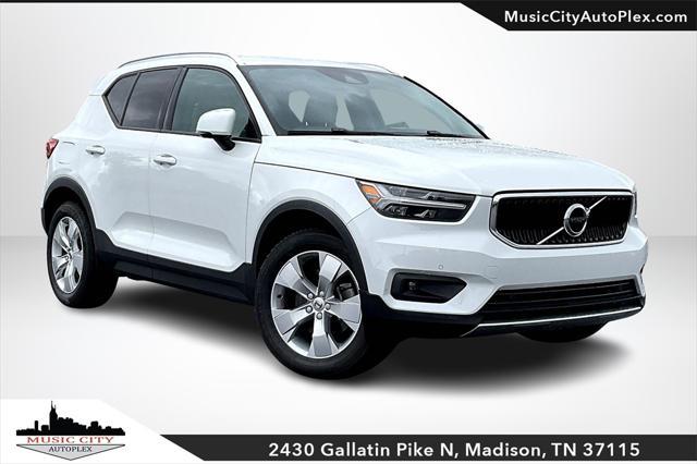 used 2022 Volvo XC40 car