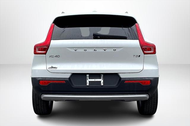 used 2022 Volvo XC40 car, priced at $25,422