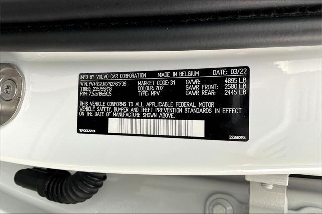 used 2022 Volvo XC40 car