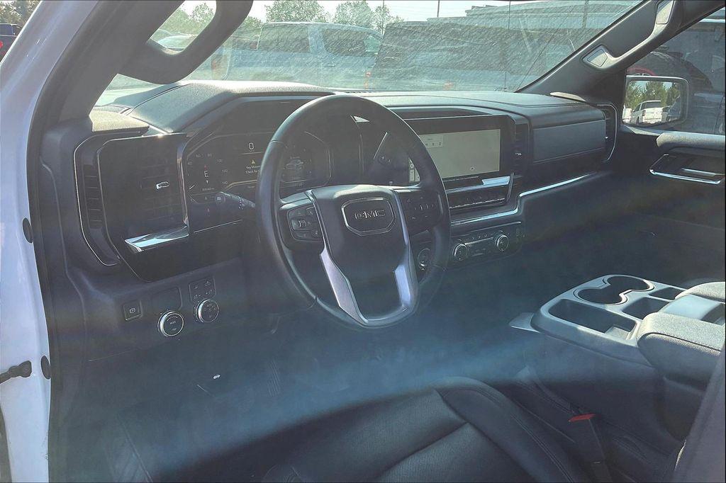 used 2024 GMC Sierra 1500 car, priced at $39,276