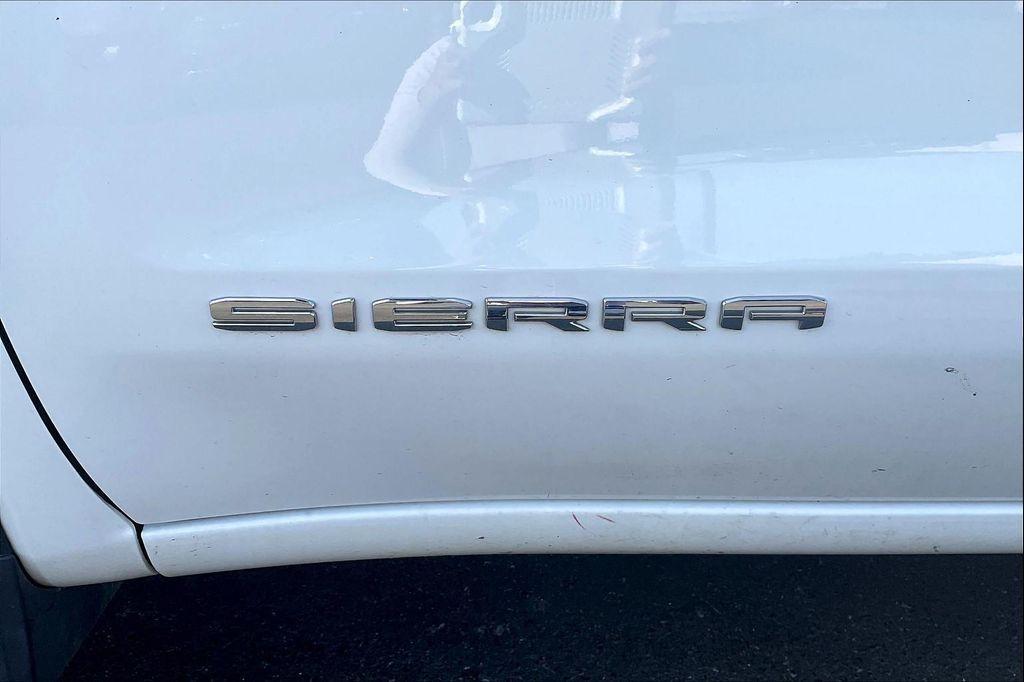 used 2024 GMC Sierra 1500 car, priced at $39,276