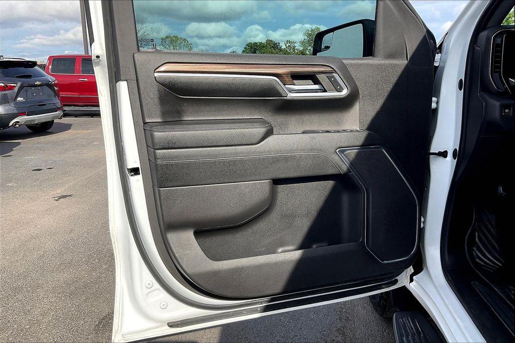 used 2023 Chevrolet Silverado 1500 car, priced at $37,999