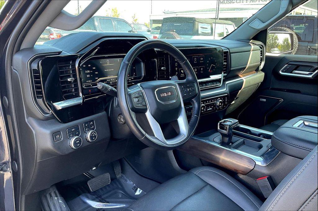 used 2022 GMC Sierra 1500 car, priced at $47,614