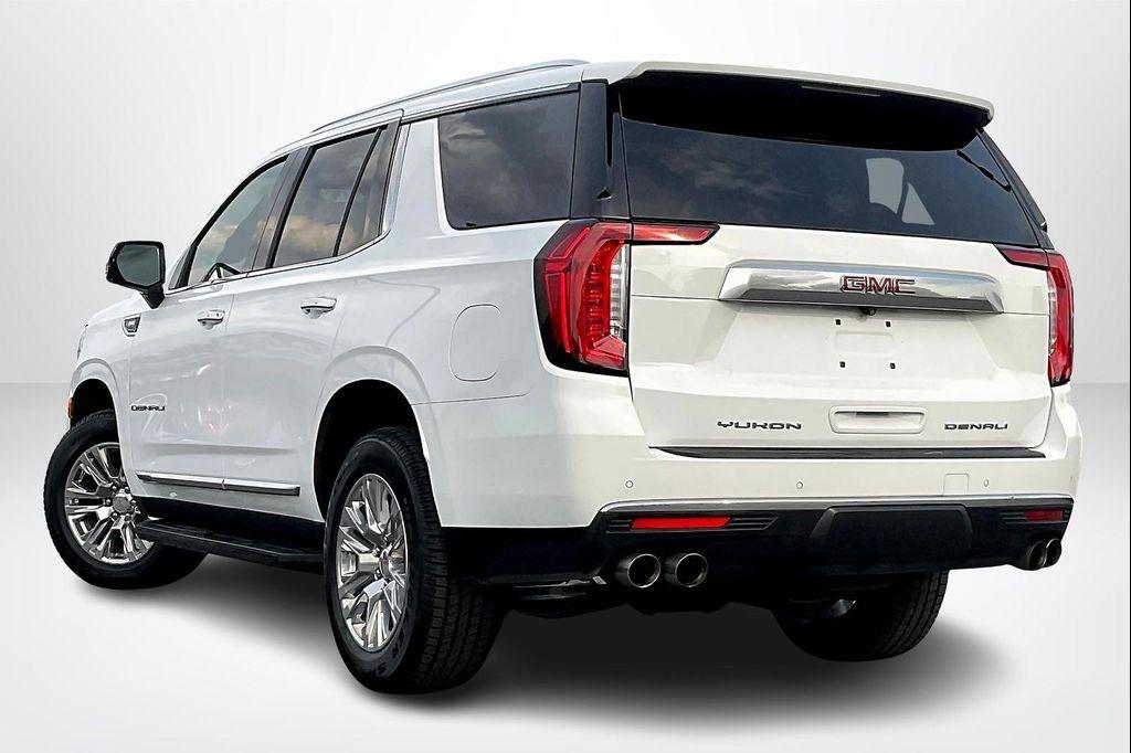 used 2024 GMC Yukon car, priced at $61,987