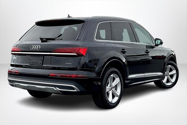 used 2024 Audi Q7 car, priced at $45,123