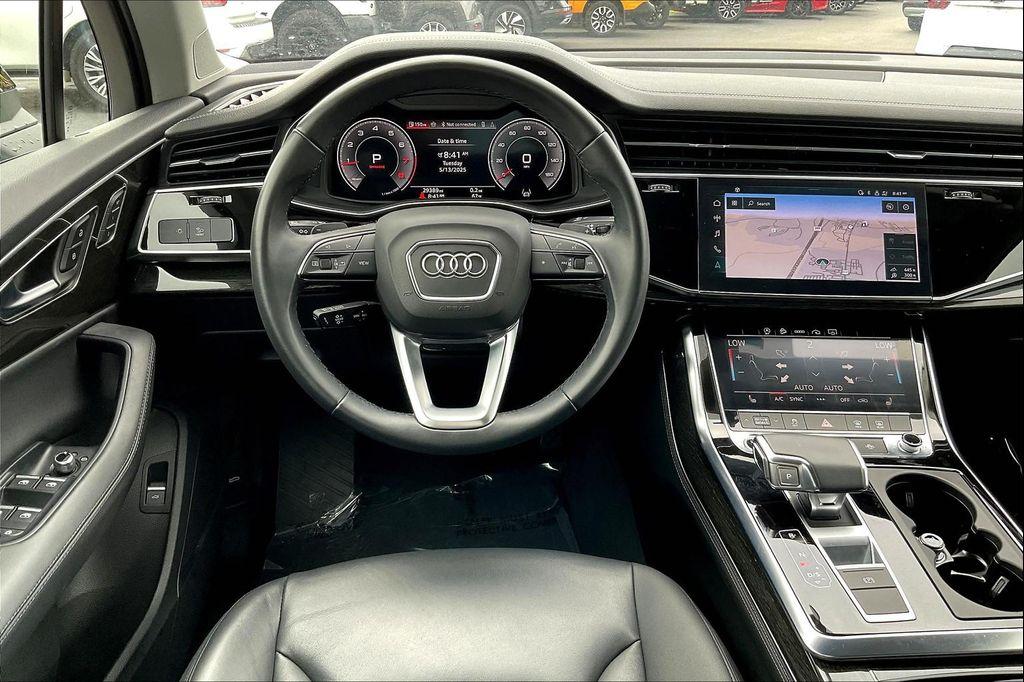 used 2024 Audi Q7 car, priced at $40,954