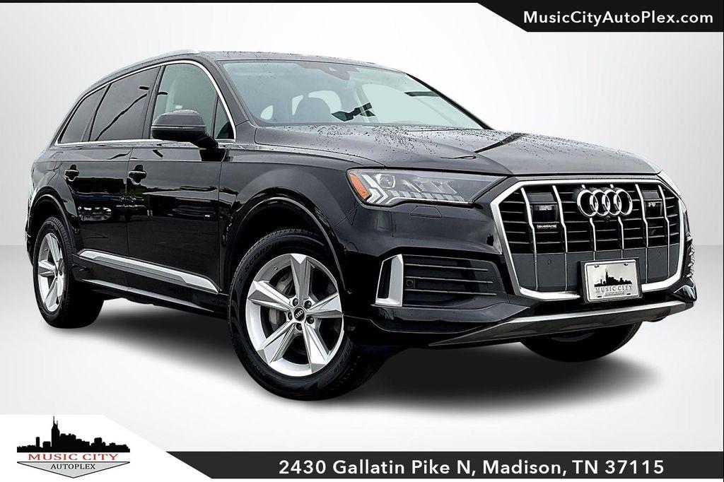 used 2024 Audi Q7 car, priced at $40,954