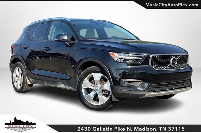 used 2022 Volvo XC40 car