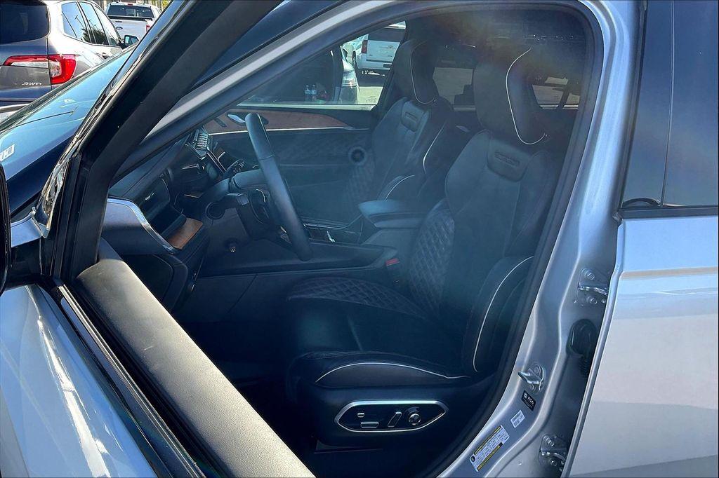 used 2024 Jeep Grand Cherokee L car, priced at $48,398